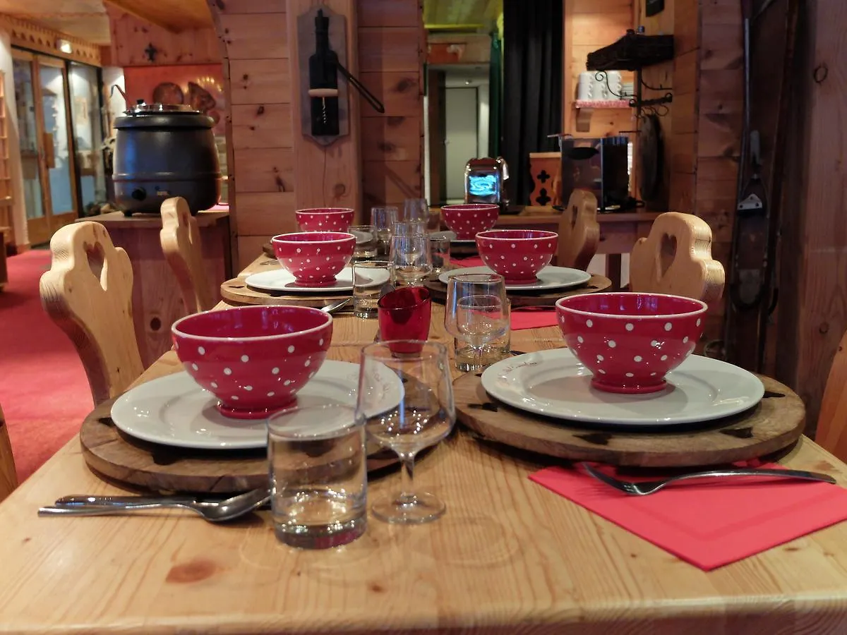 Hotel Ecureuil Vars  3*, Vars (Hautes-Alpes) France
