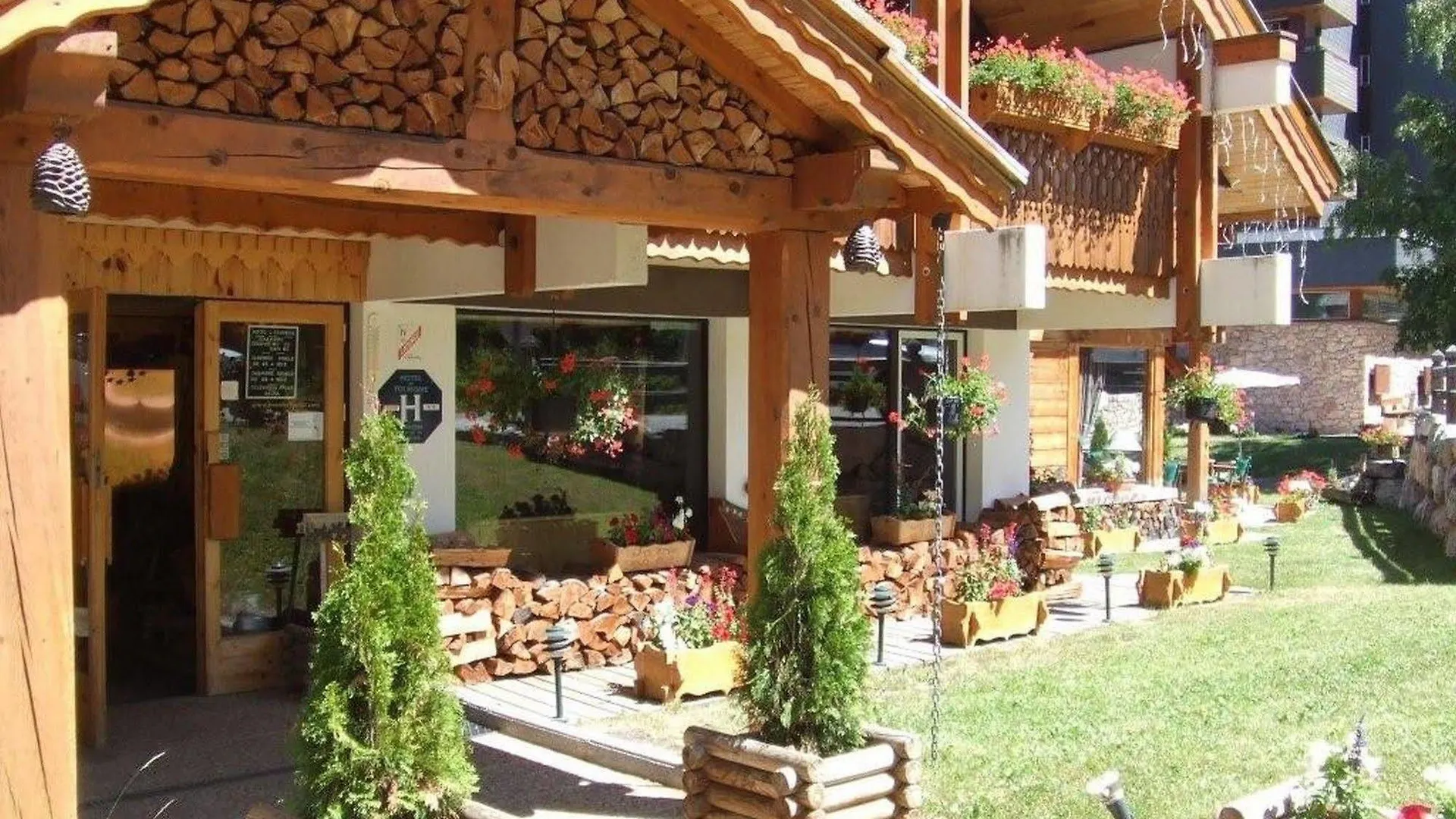 Hotel Ecureuil Vars  3*, Vars (Hautes-Alpes) France