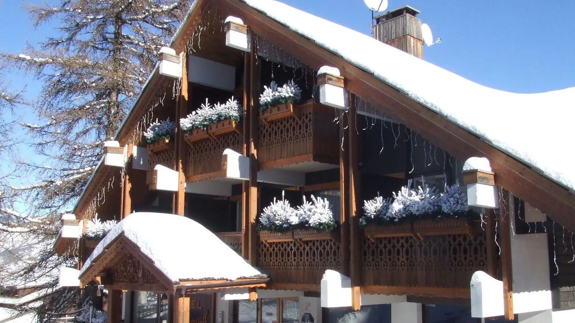 ***  Hotel Ecureuil Vars  Frankrike