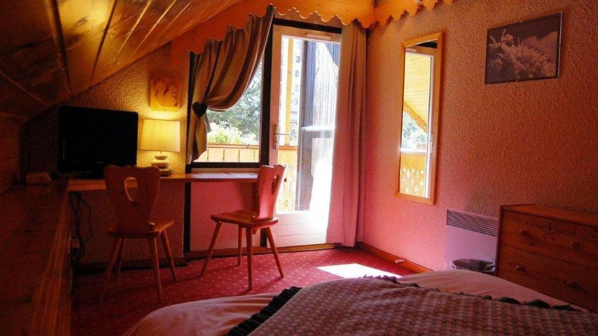 Hotel Ecureuil Vars  France